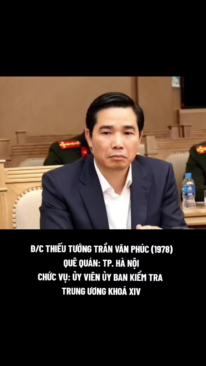 @Tiểu Sử