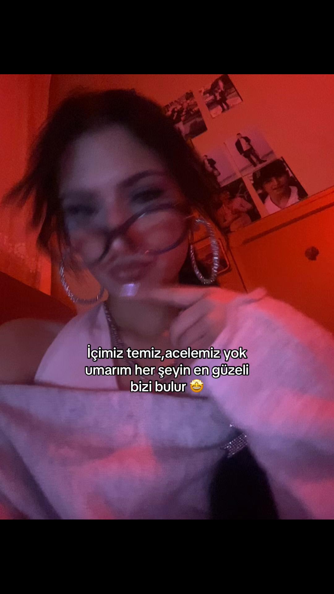 @🎀𝑀𝐸𝑅𝒱𝐸𝐿𝐸𝑅𝒟𝐸𝒴𝒵 🎀