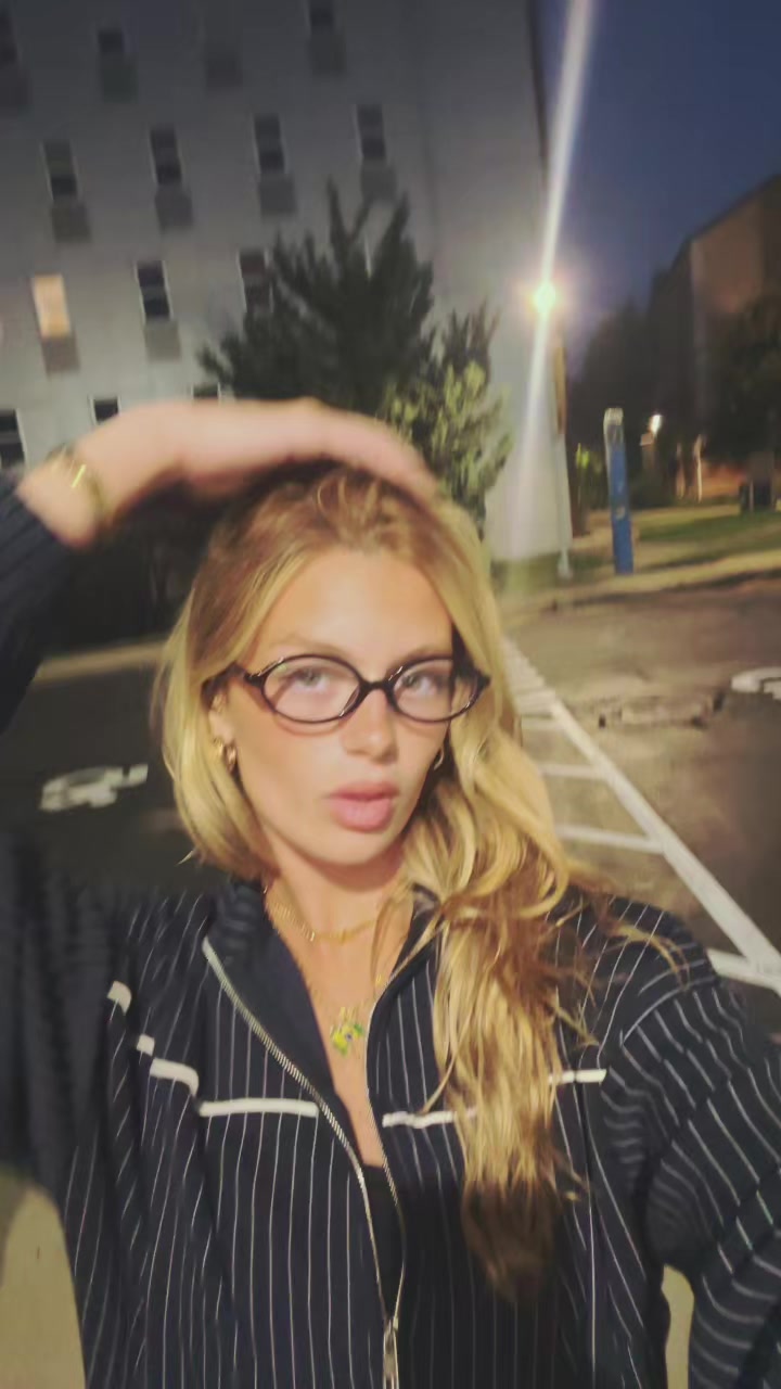 @Victoria Trunkl🇧🇷