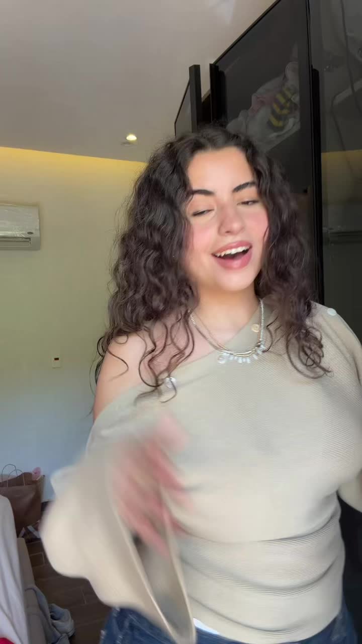 @janahafezzz