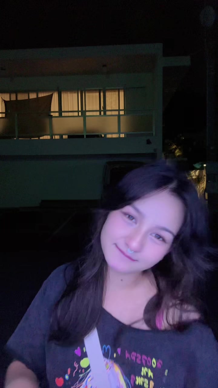 @ALINA🌸