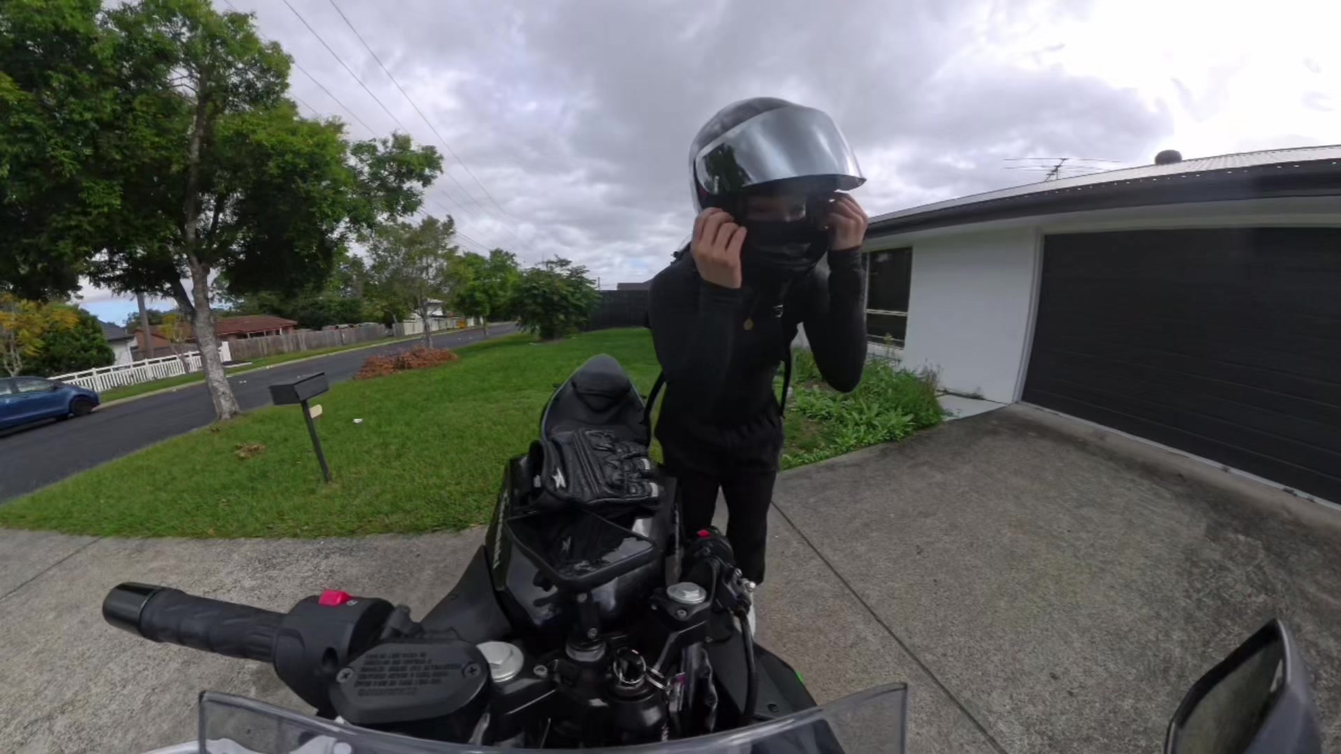 @habibti_biker