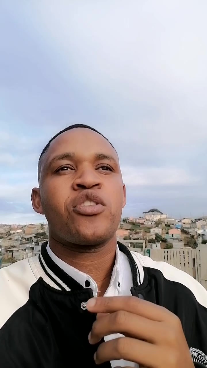 @MrSisonke