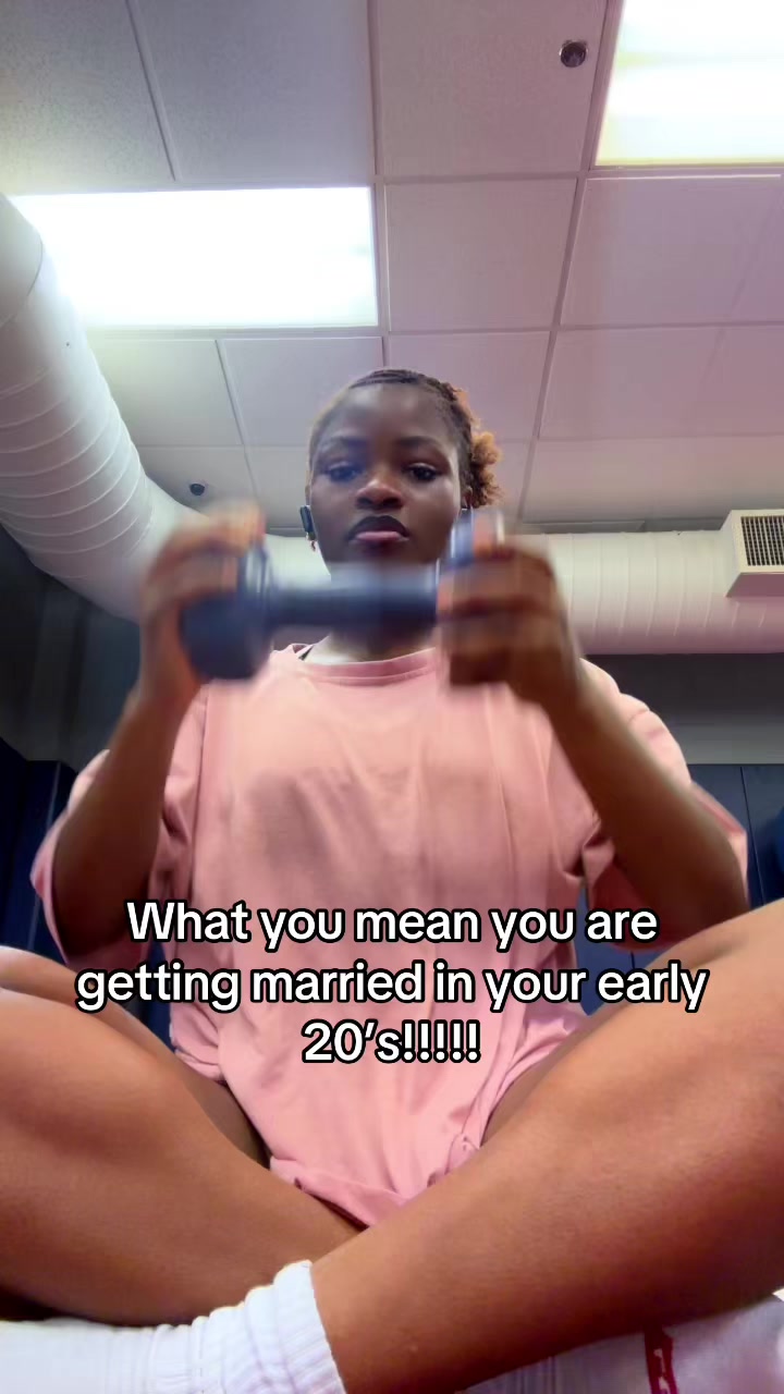 @Ella🇳🇬