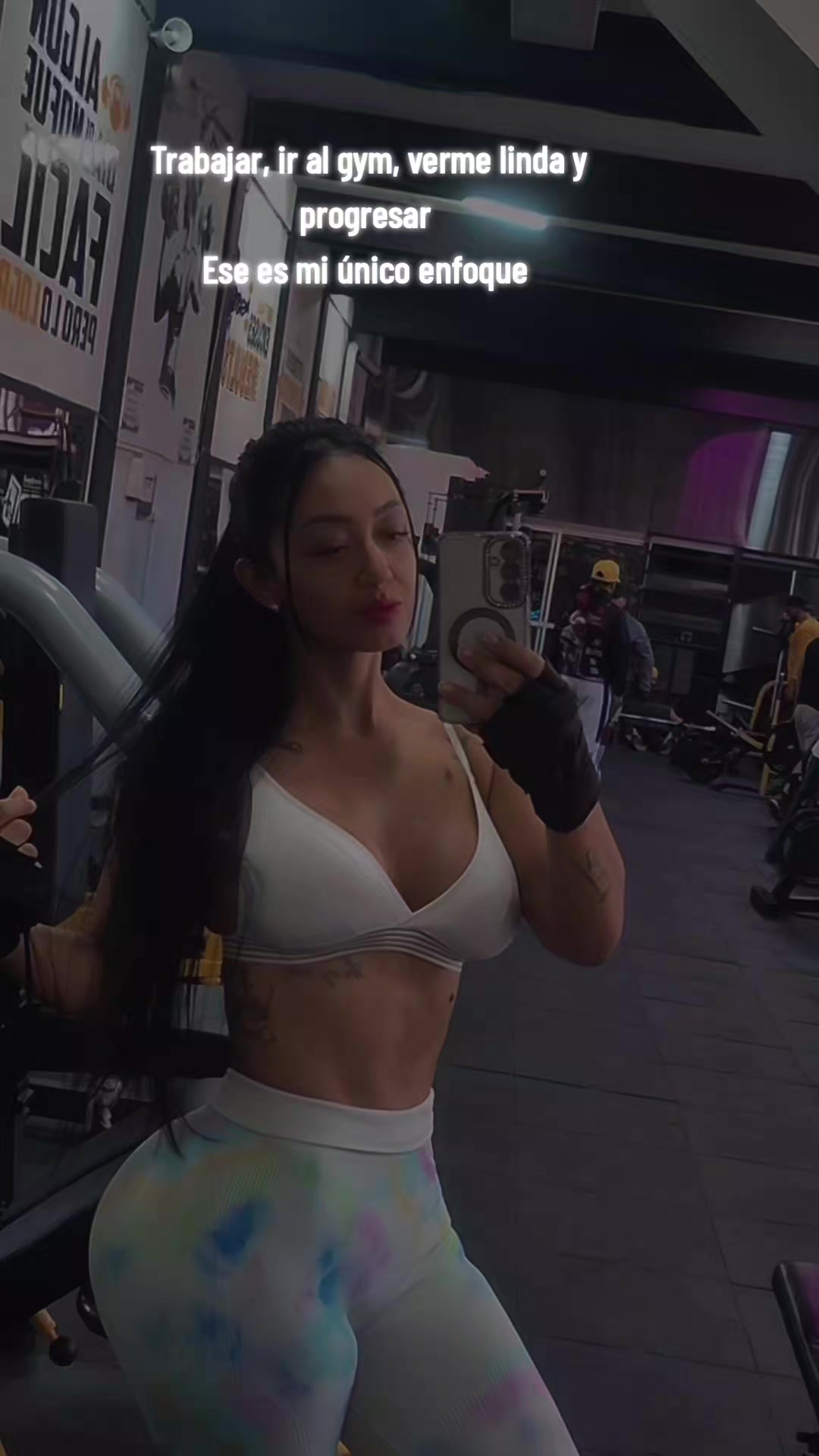 @Julie Vanesa