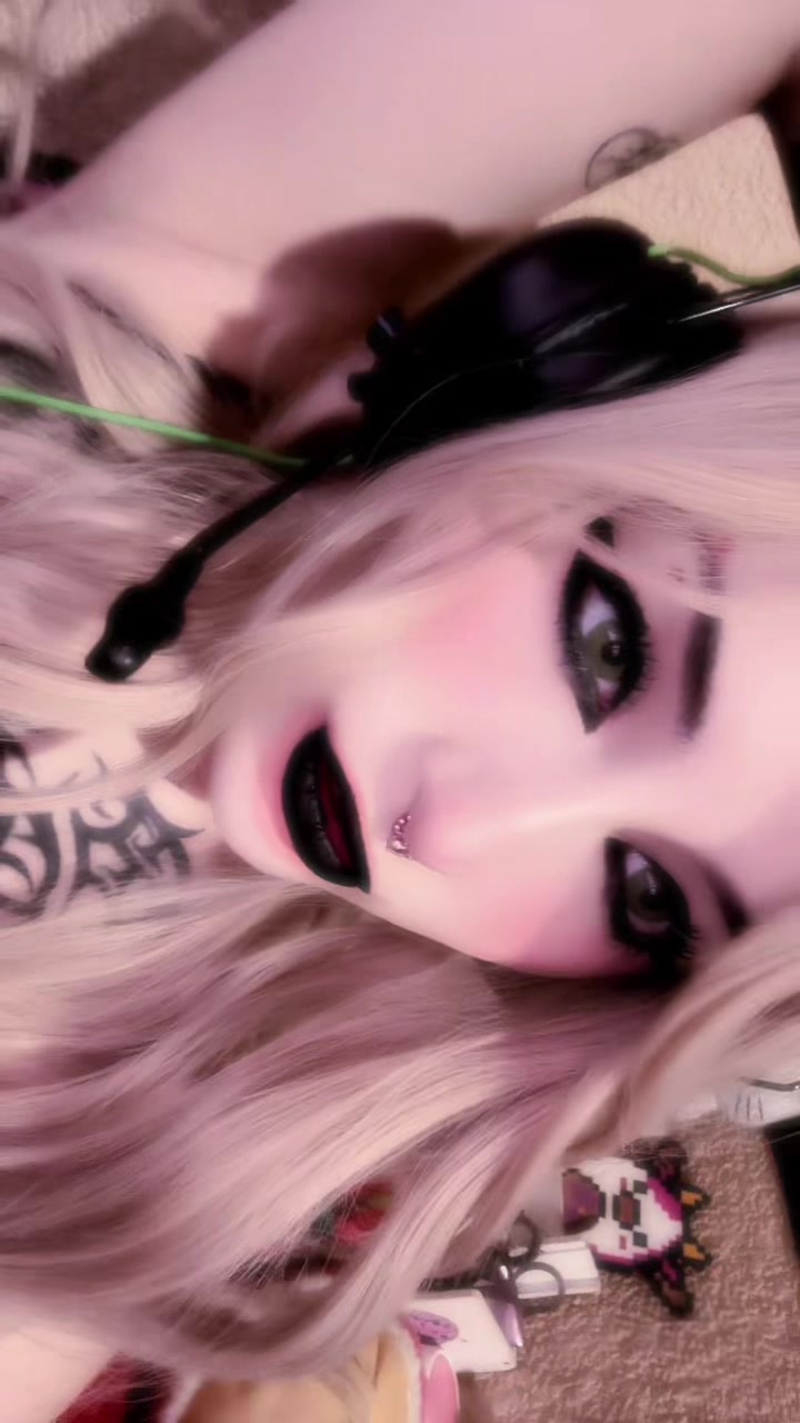 @pinkmoon