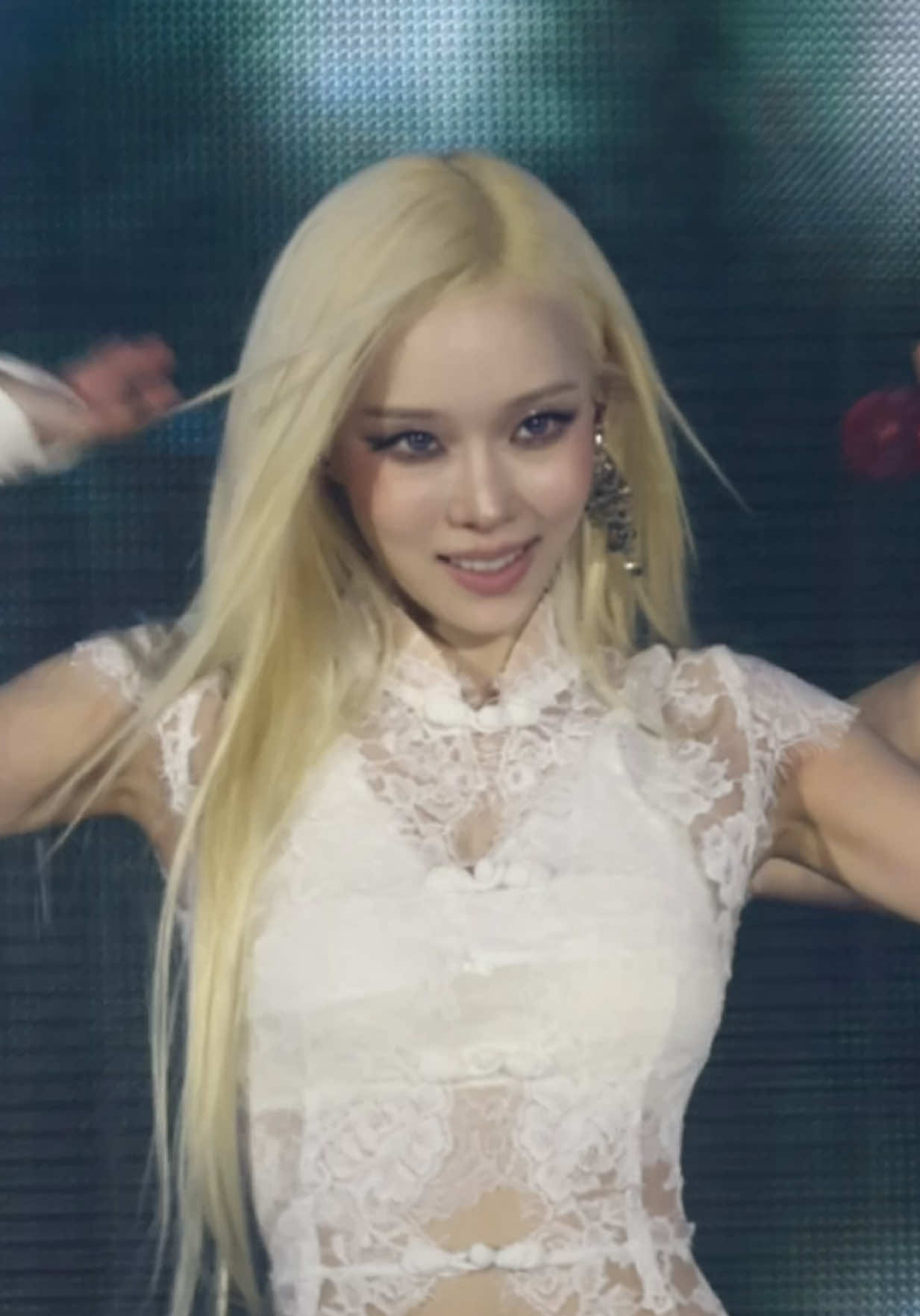 @Baechno