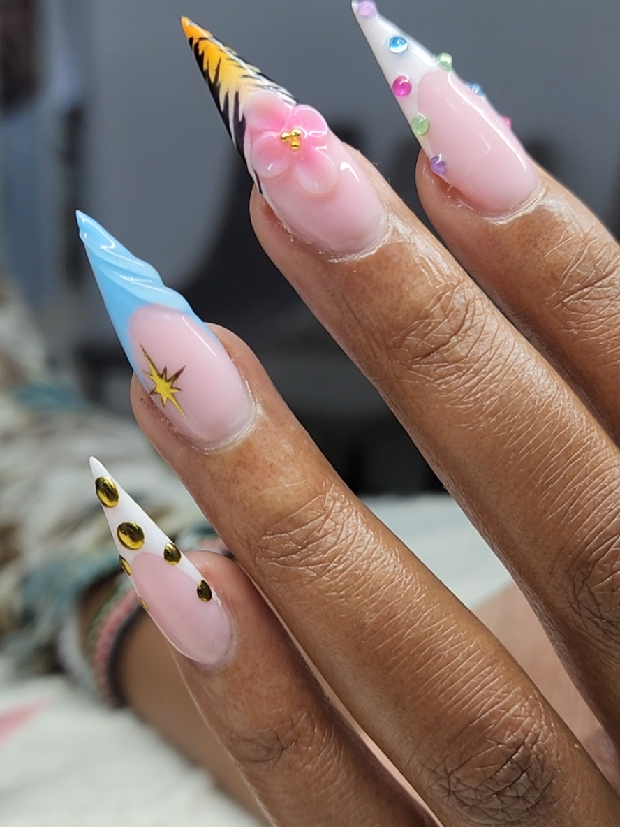 @Elegance Nails & Parlour