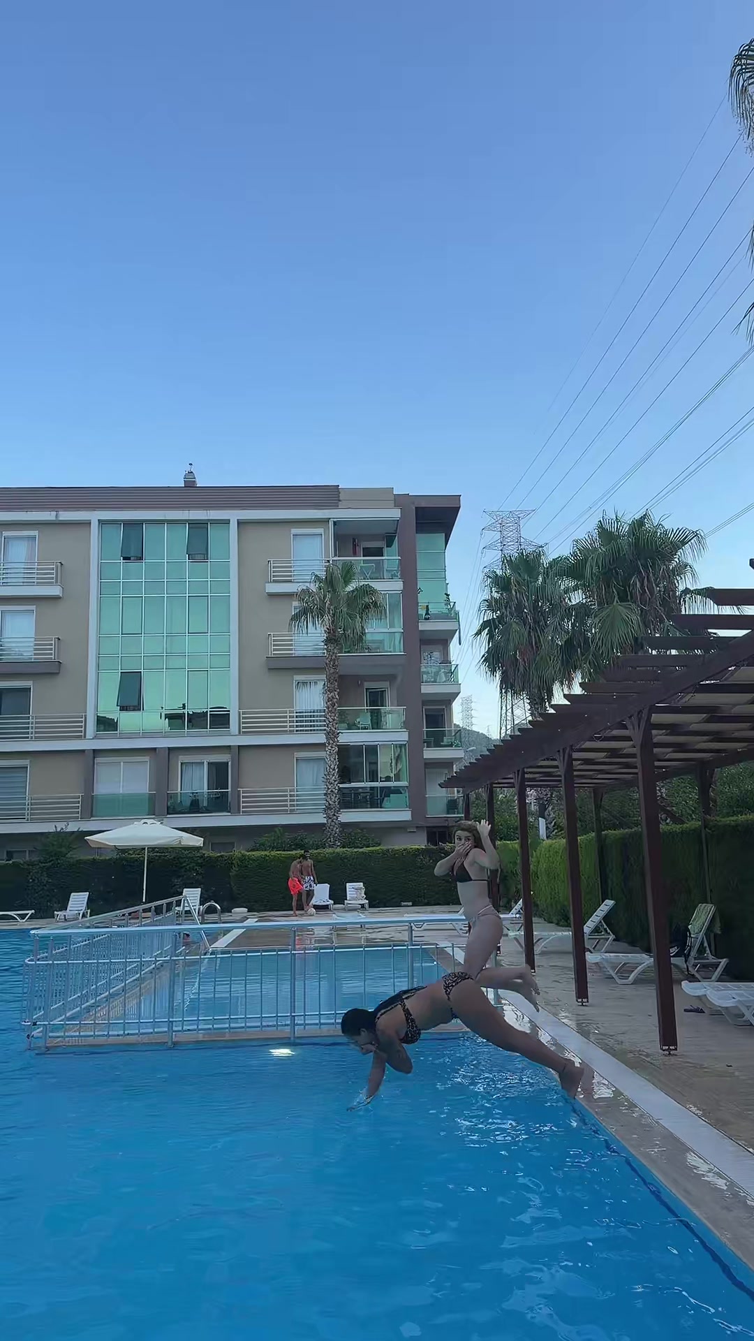 @Kimbudilek0