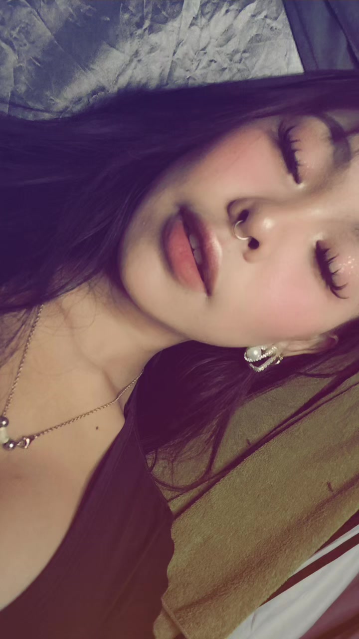 @𝖙𝖊𝖙ᴢʏ(ღ˘⌣˘ღ)