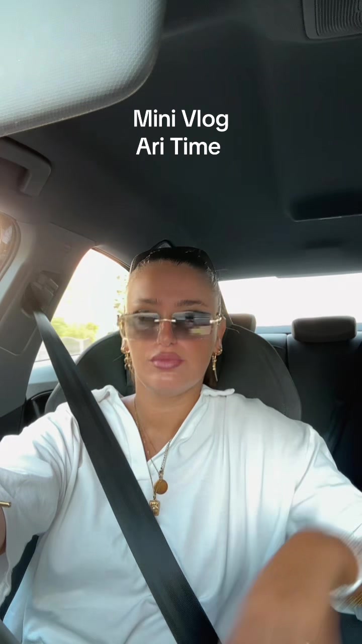 @Einfach.Ari