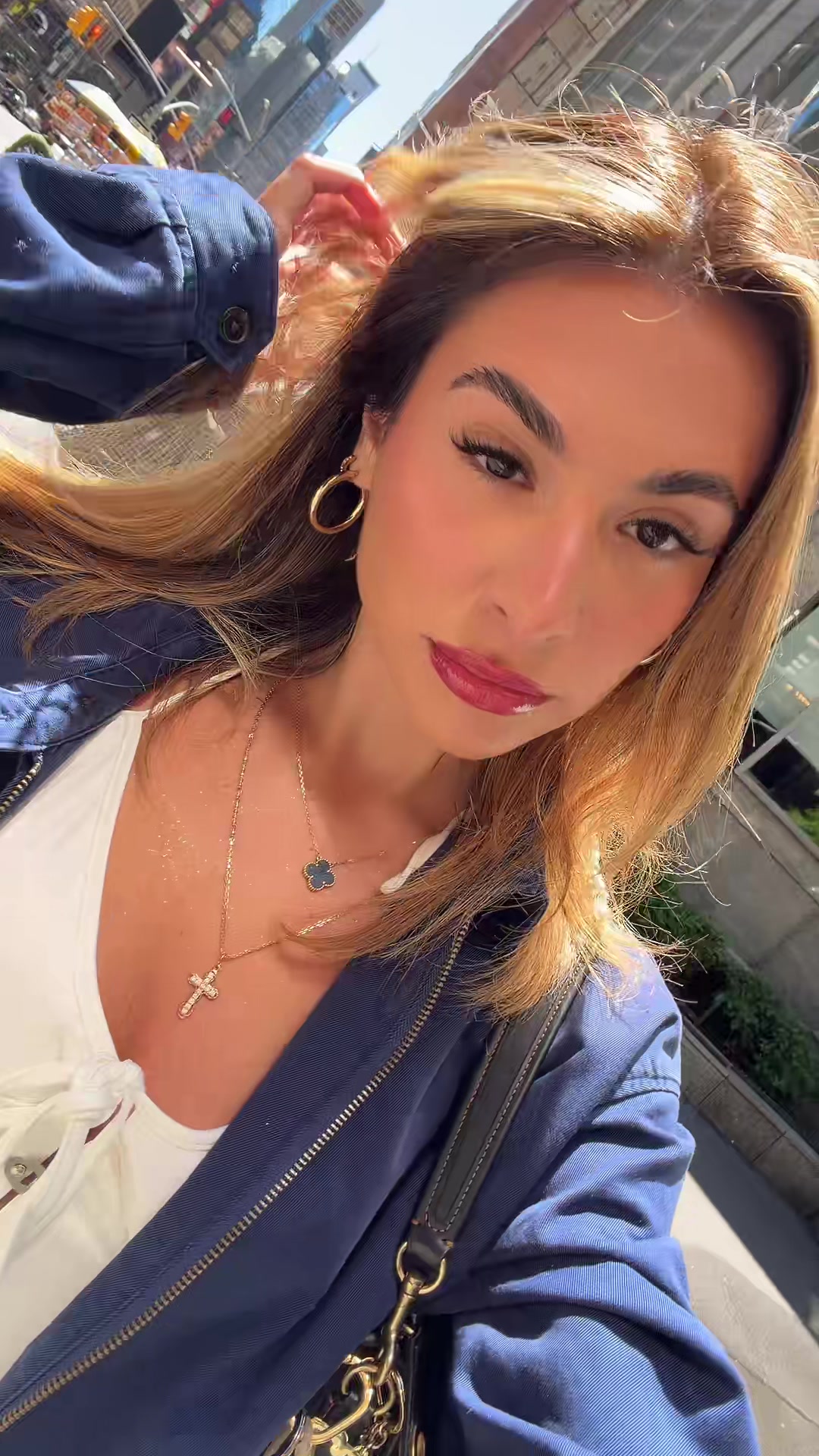 @Julia🖤