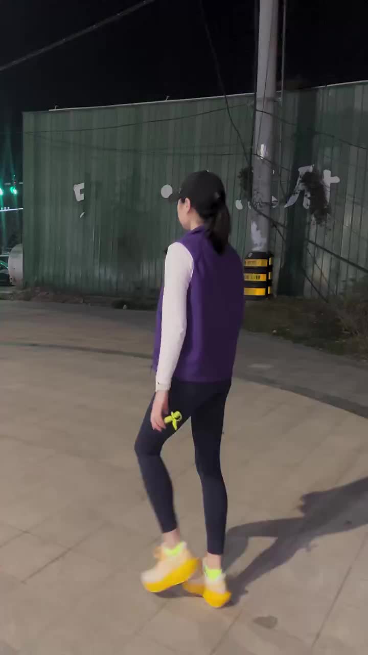 @亞茜