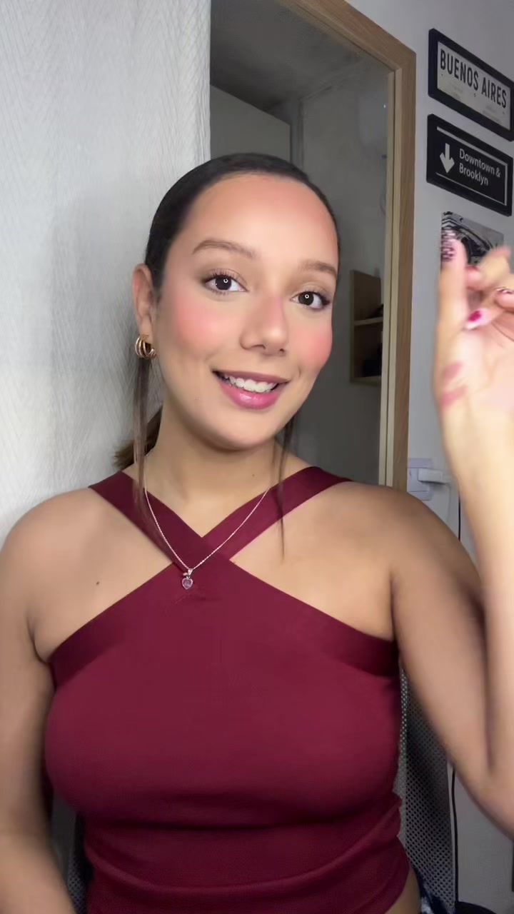 @PAOLA 💋✨