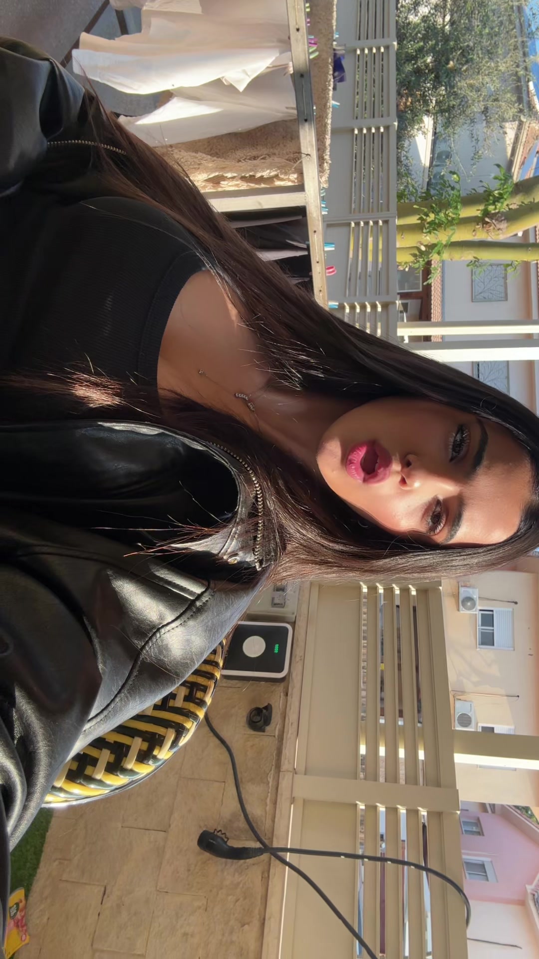 @Noa
