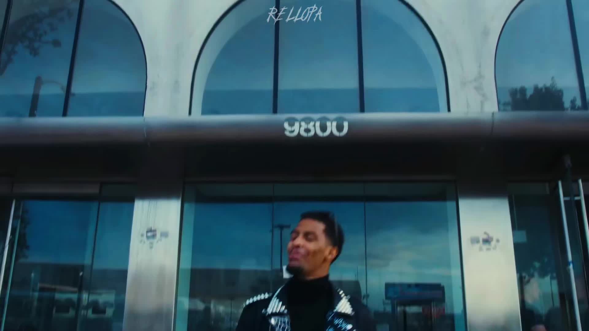 @R&Xi;LL&Oslash;PA