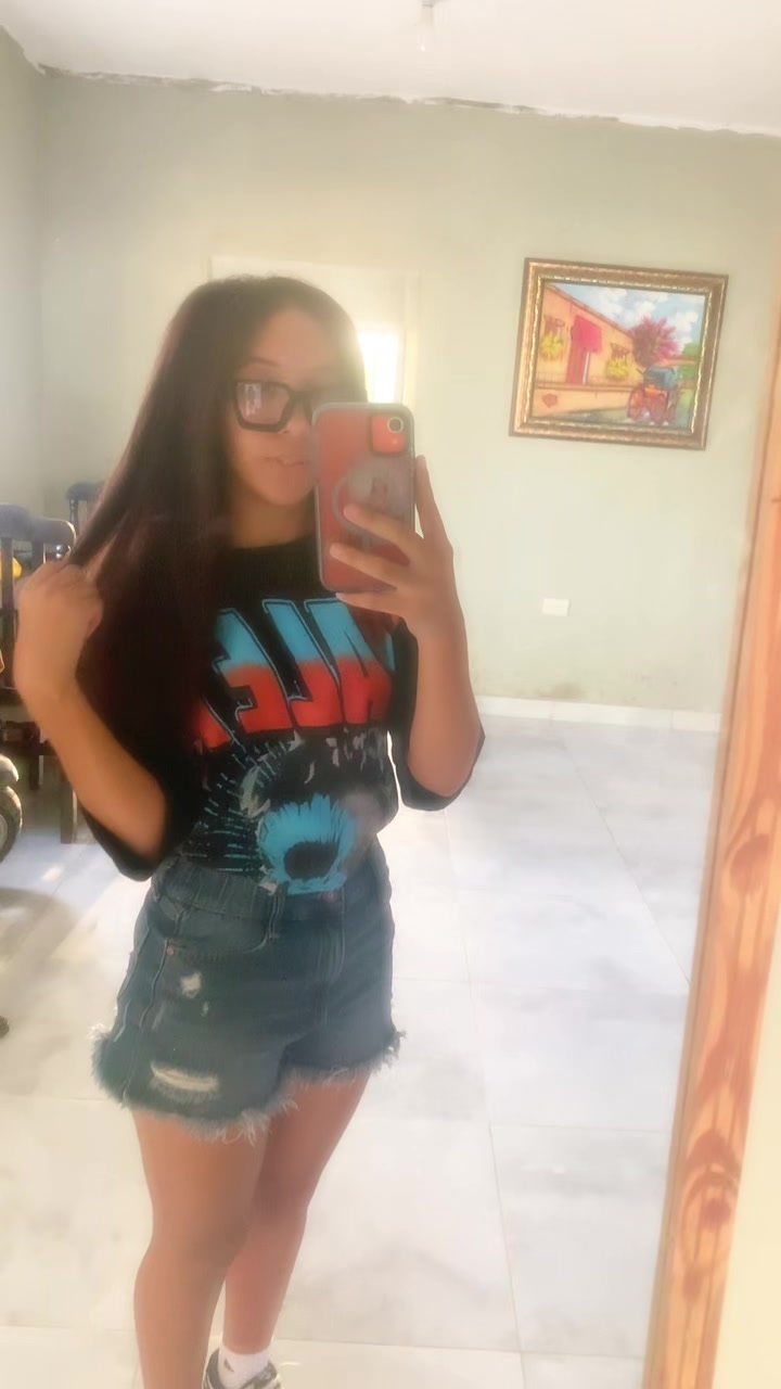 @Xoxo_daileni