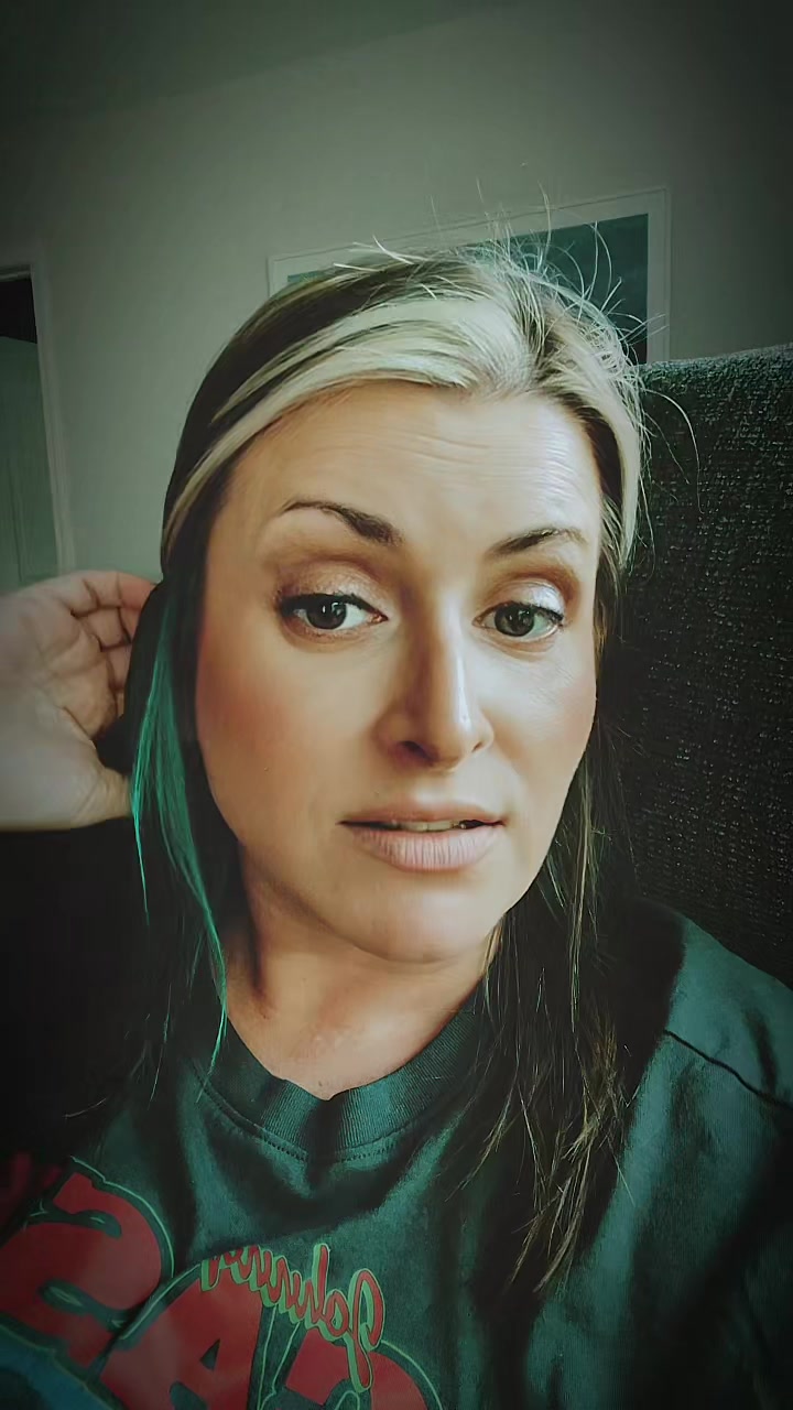 @ApeyMae