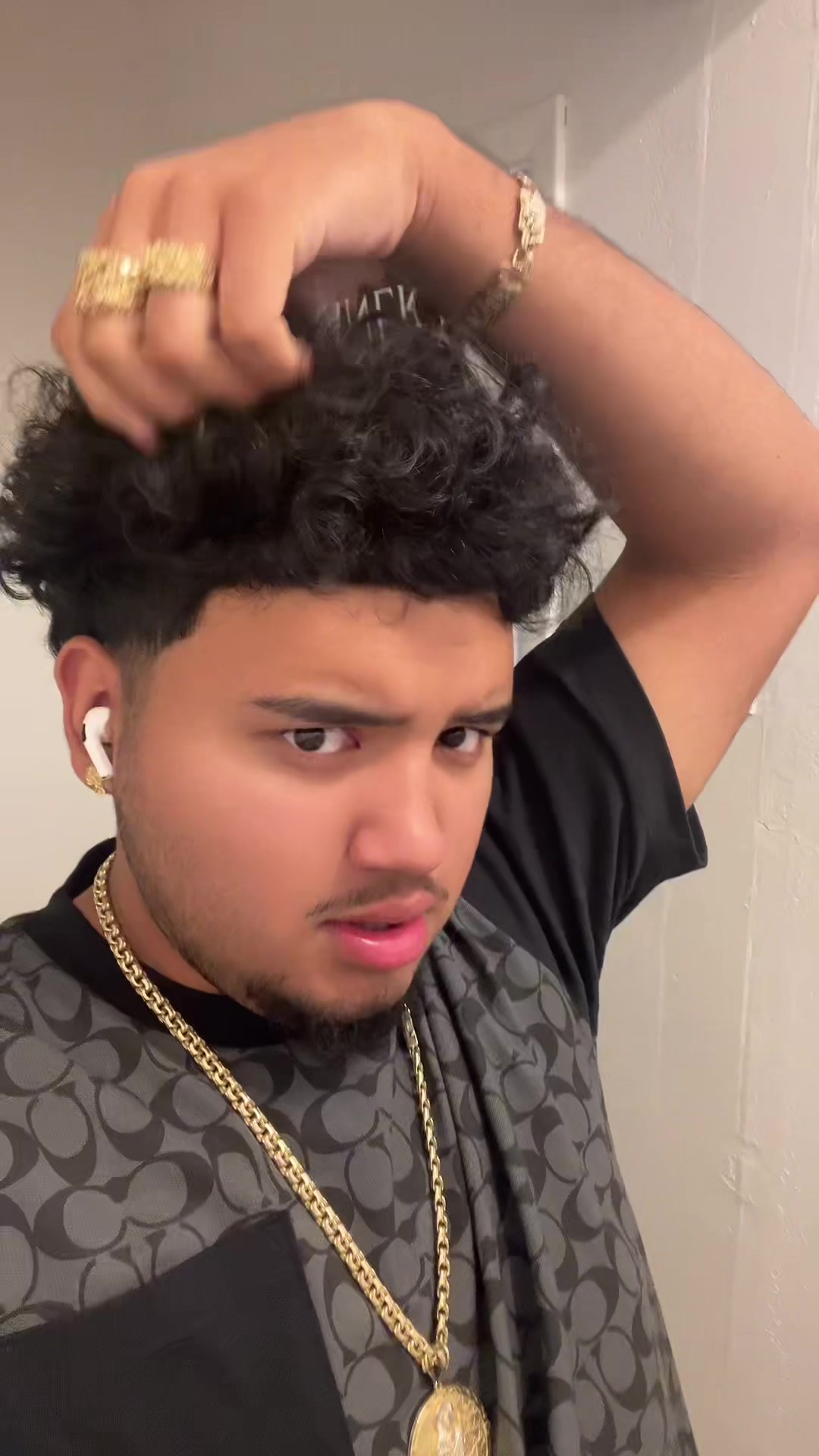 @$