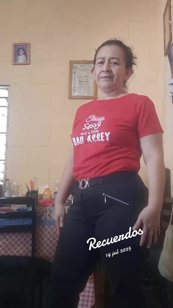 @LUCIA ALVALLERO