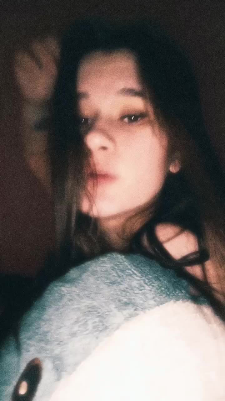 @elliskas20