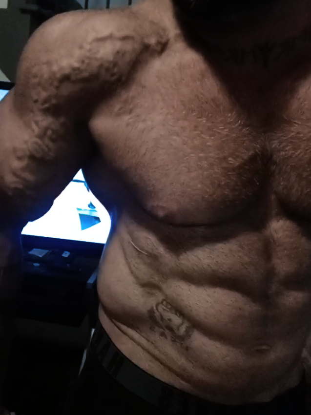 @Flesh_artist_1985