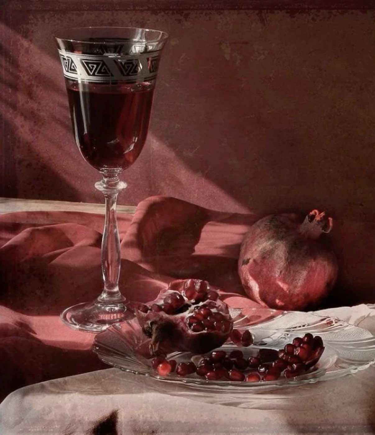 @°🥂⋆.ɱ૨.∂ (ƭɦε ɓεรƭ)-'🍷*.✧