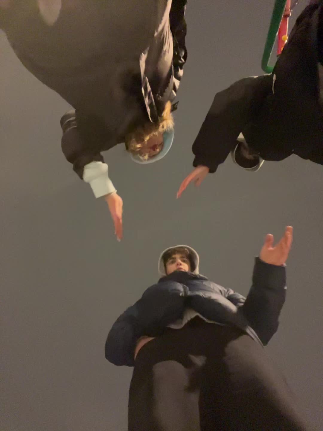 @🫦
