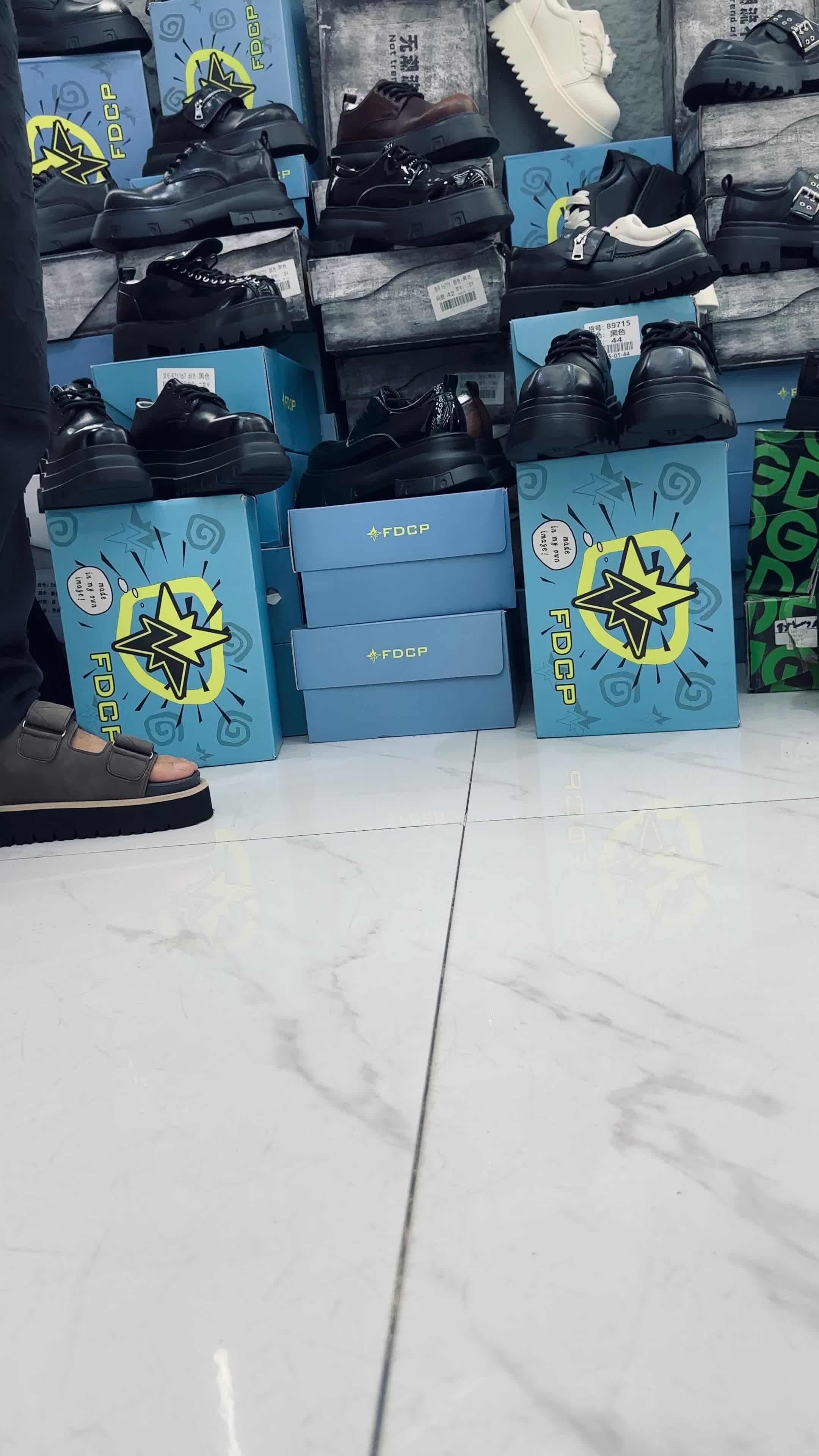 @Manettishoes