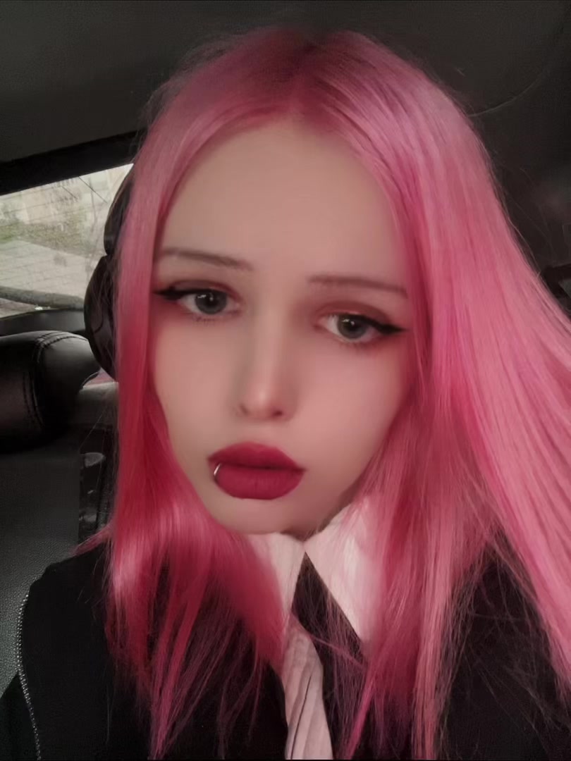 @whoisronnimr