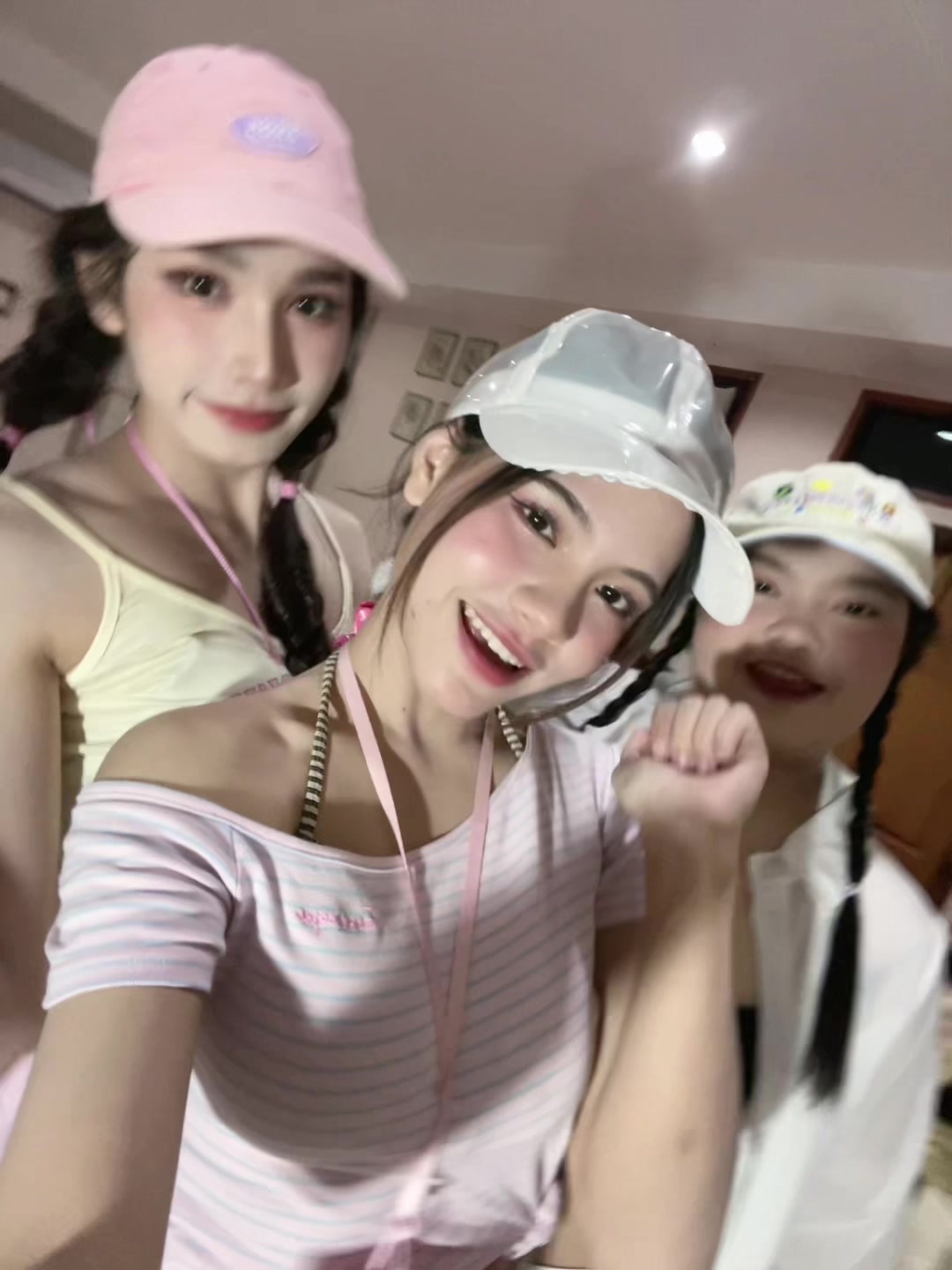 @โฟนหนี