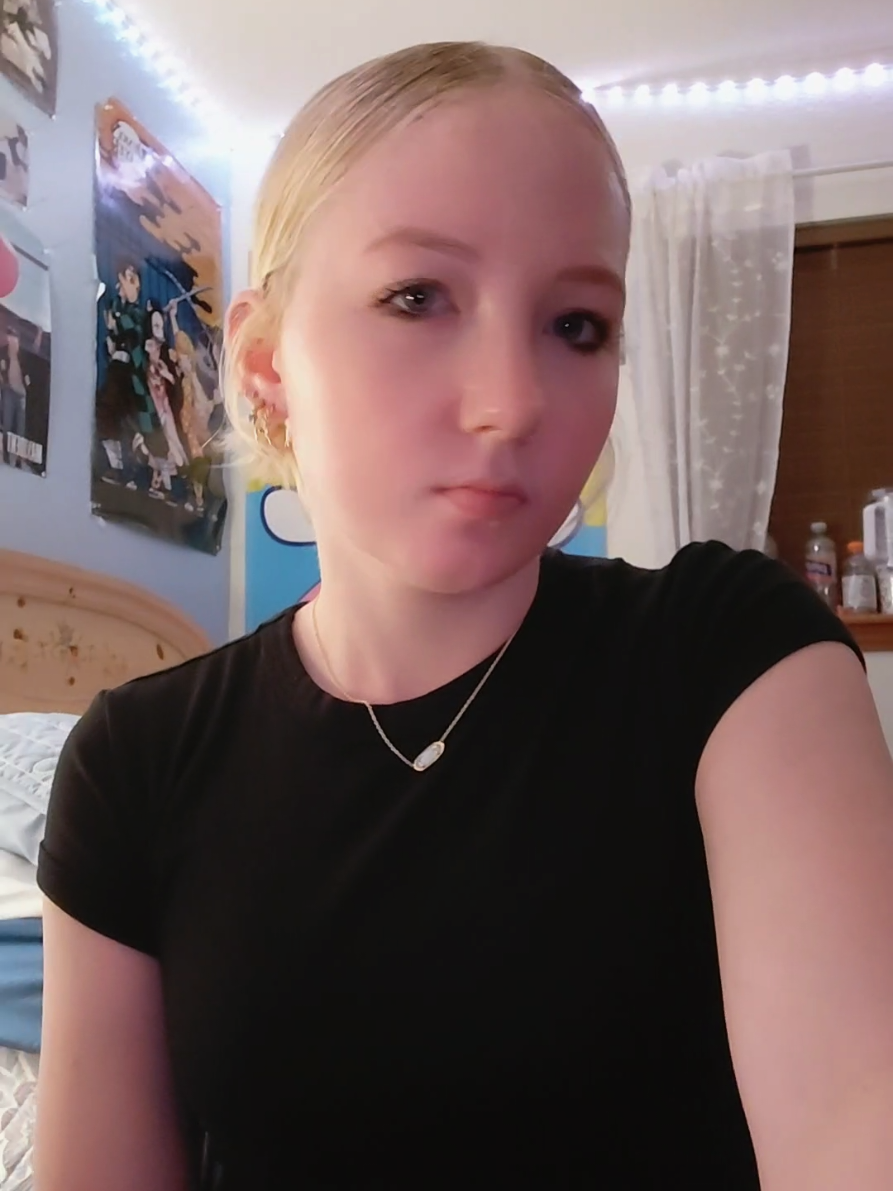@angie་༘࿐