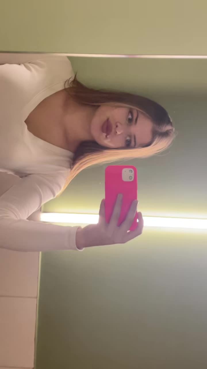 @popovicvalentina