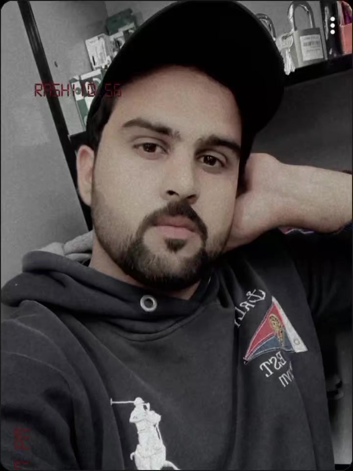 @😍RashiD MaQboOl😍
