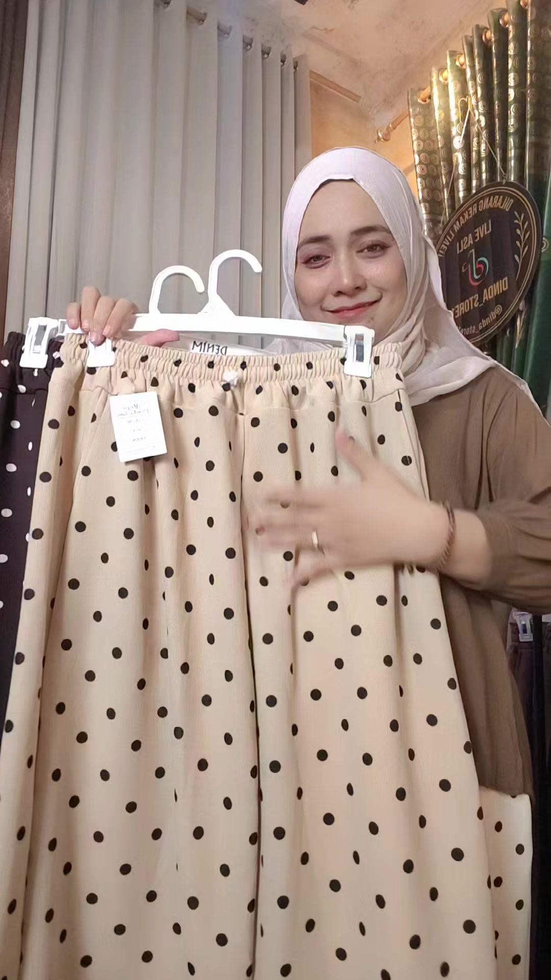 @Dinda_Store11