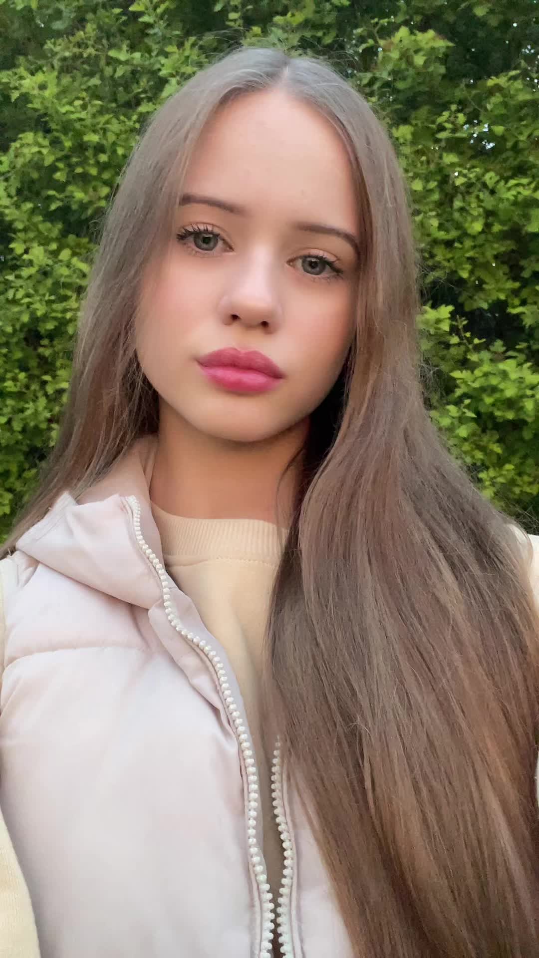@anyavvv