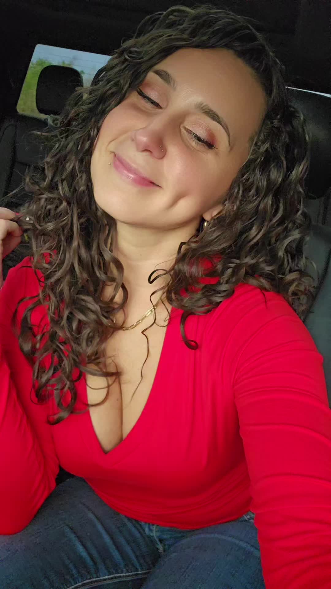 @Quirkyrn85.9®