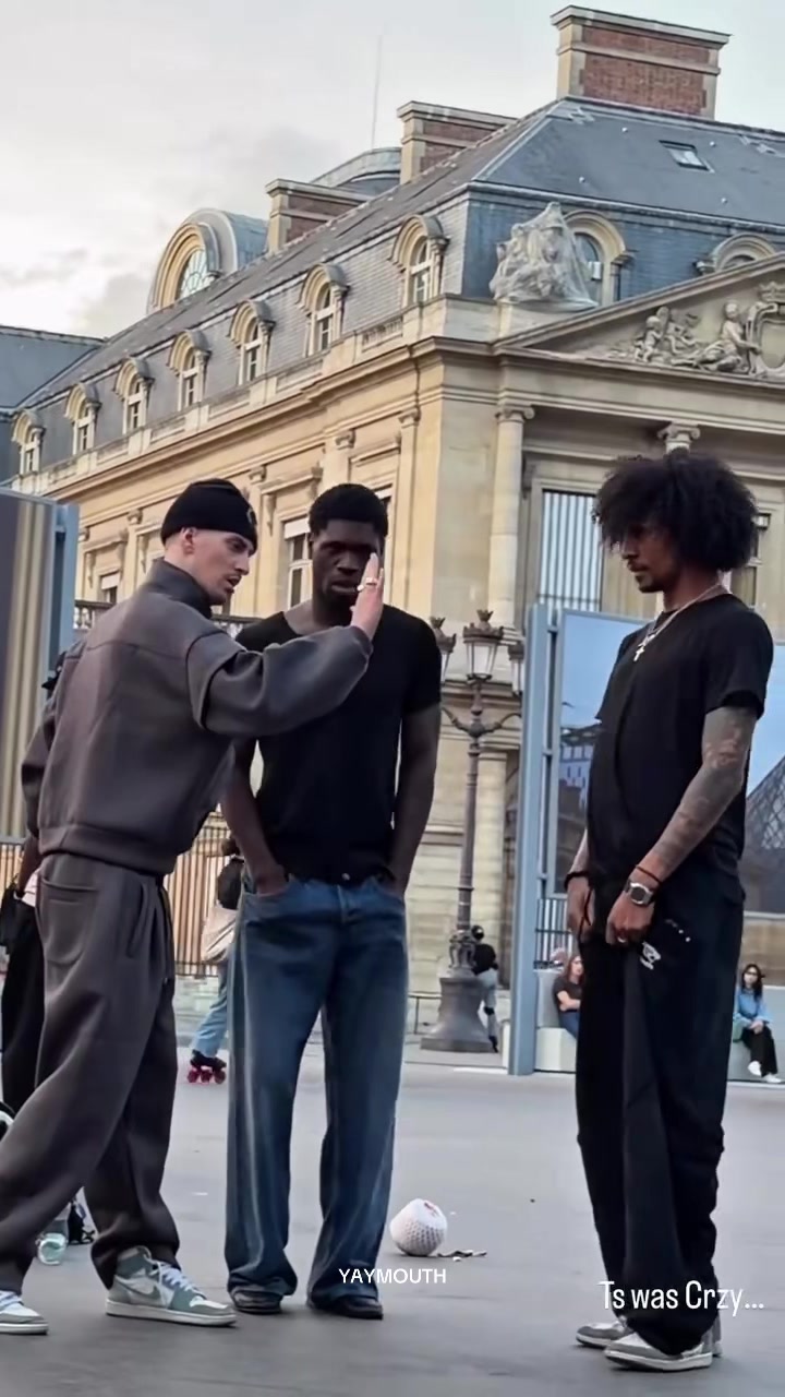 @Les Twins STAN