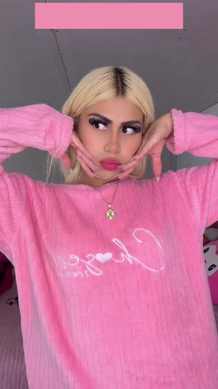 @Moxel García