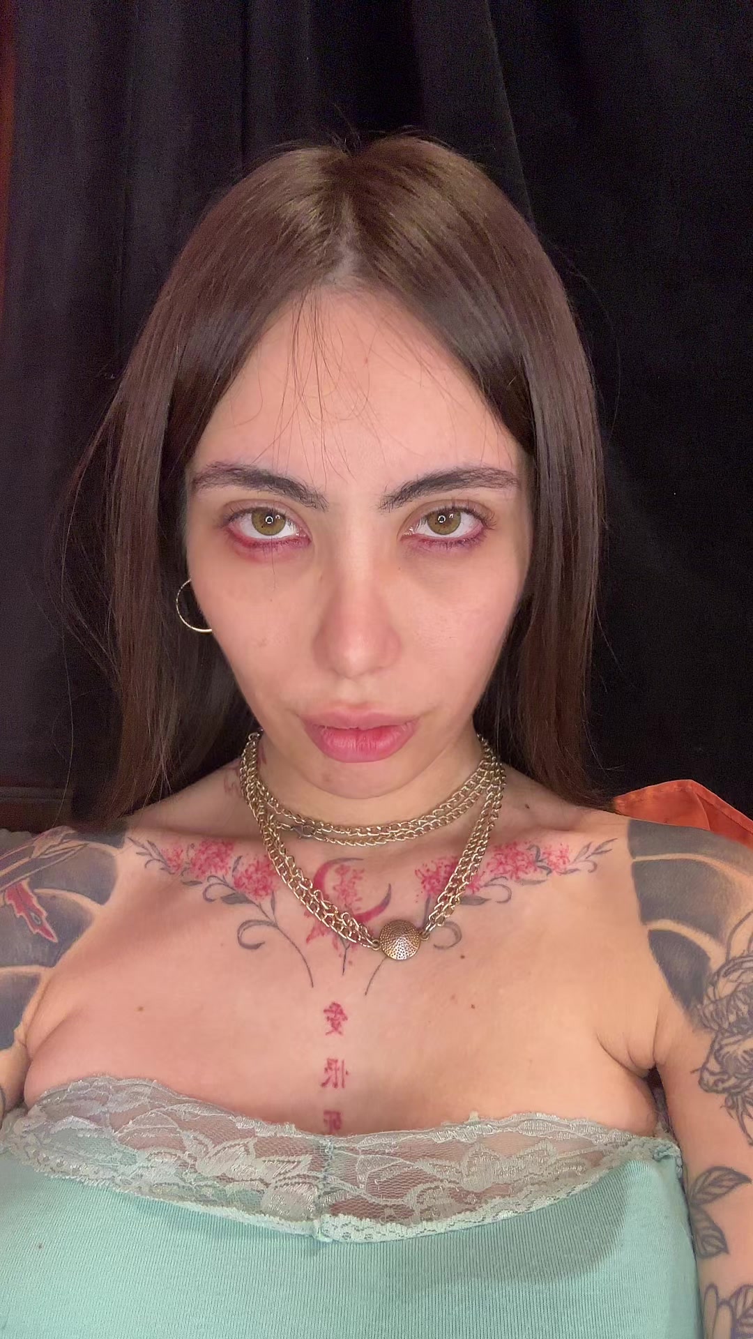 @vikoriveros00
