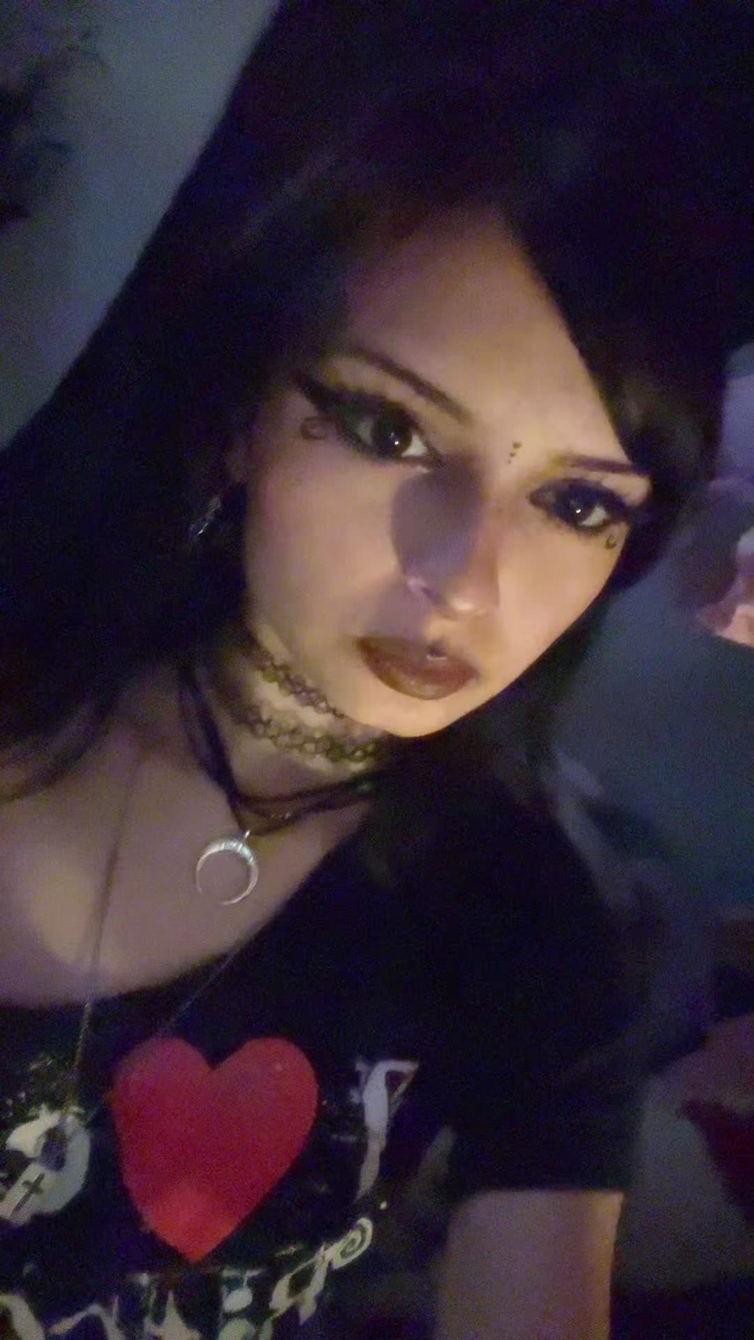 @lizardyummyyy
