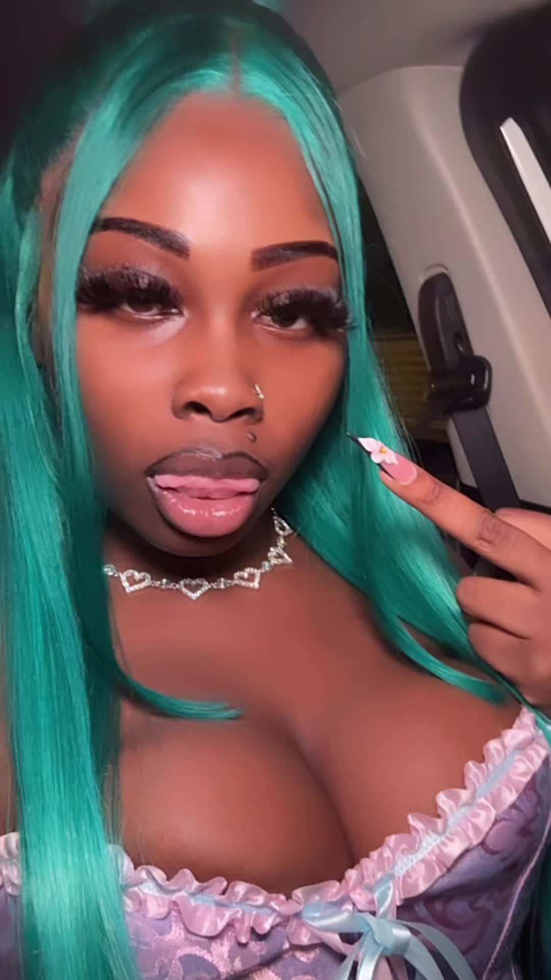 @Taywiththe._.bodyy💕