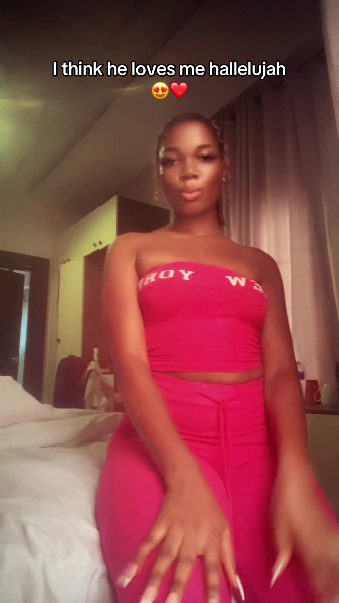 @Ella💞