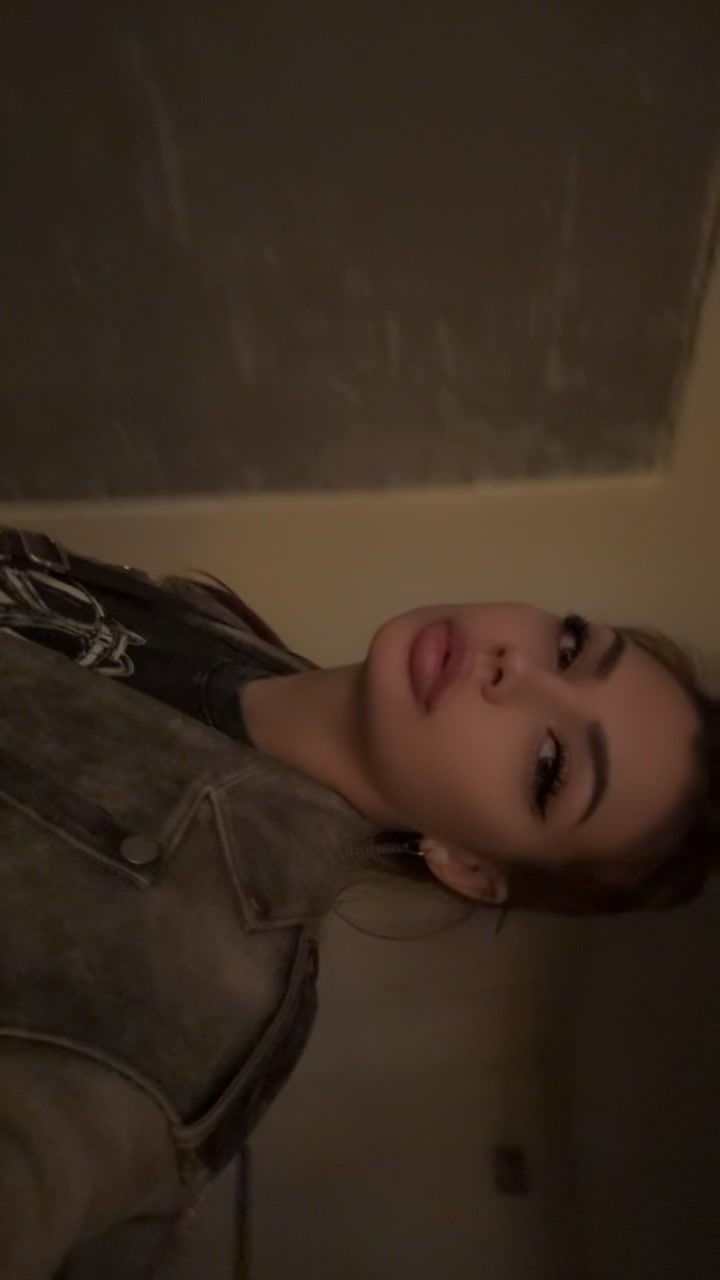 @Yana Gelberg