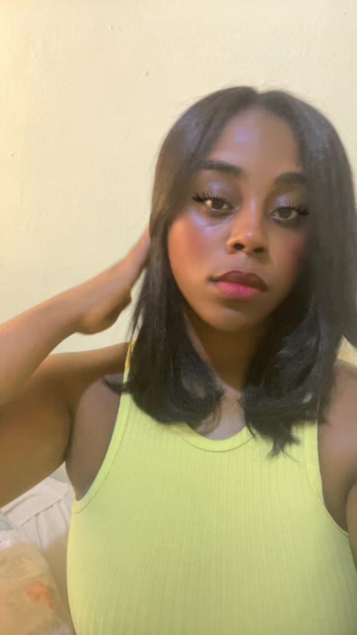 @Titi___