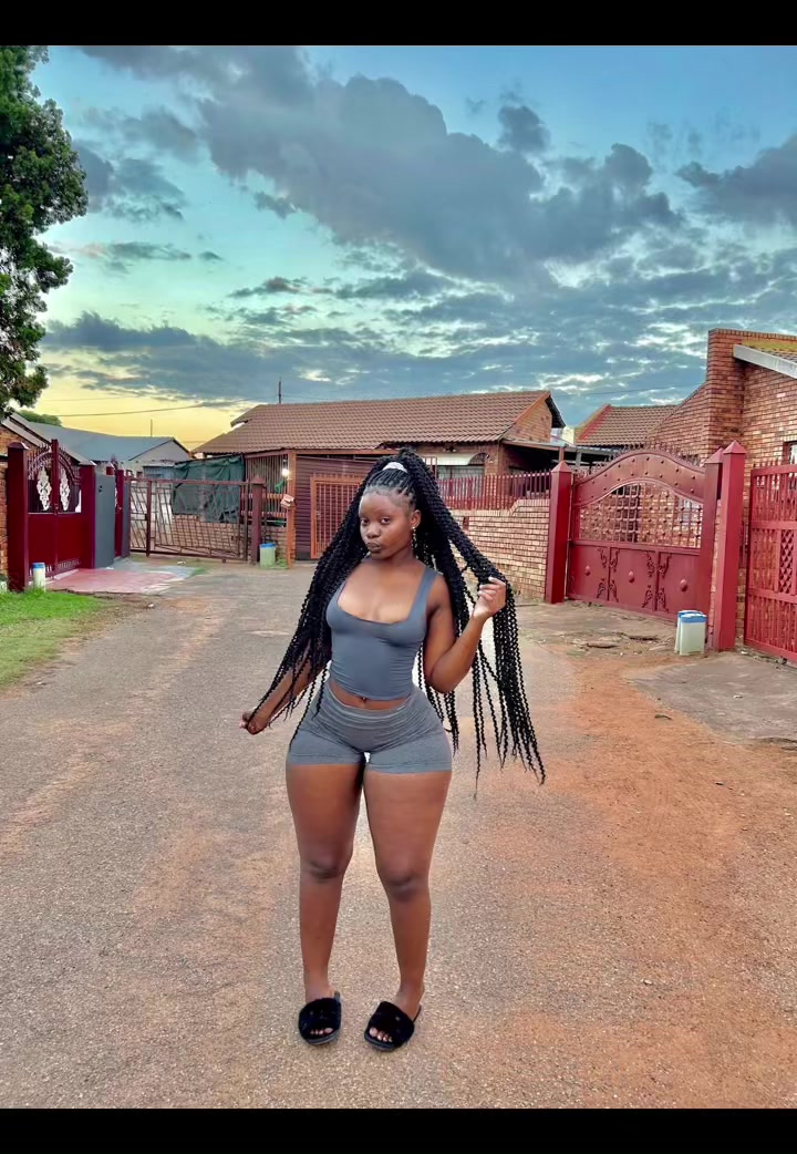 @AfricanBeauty
