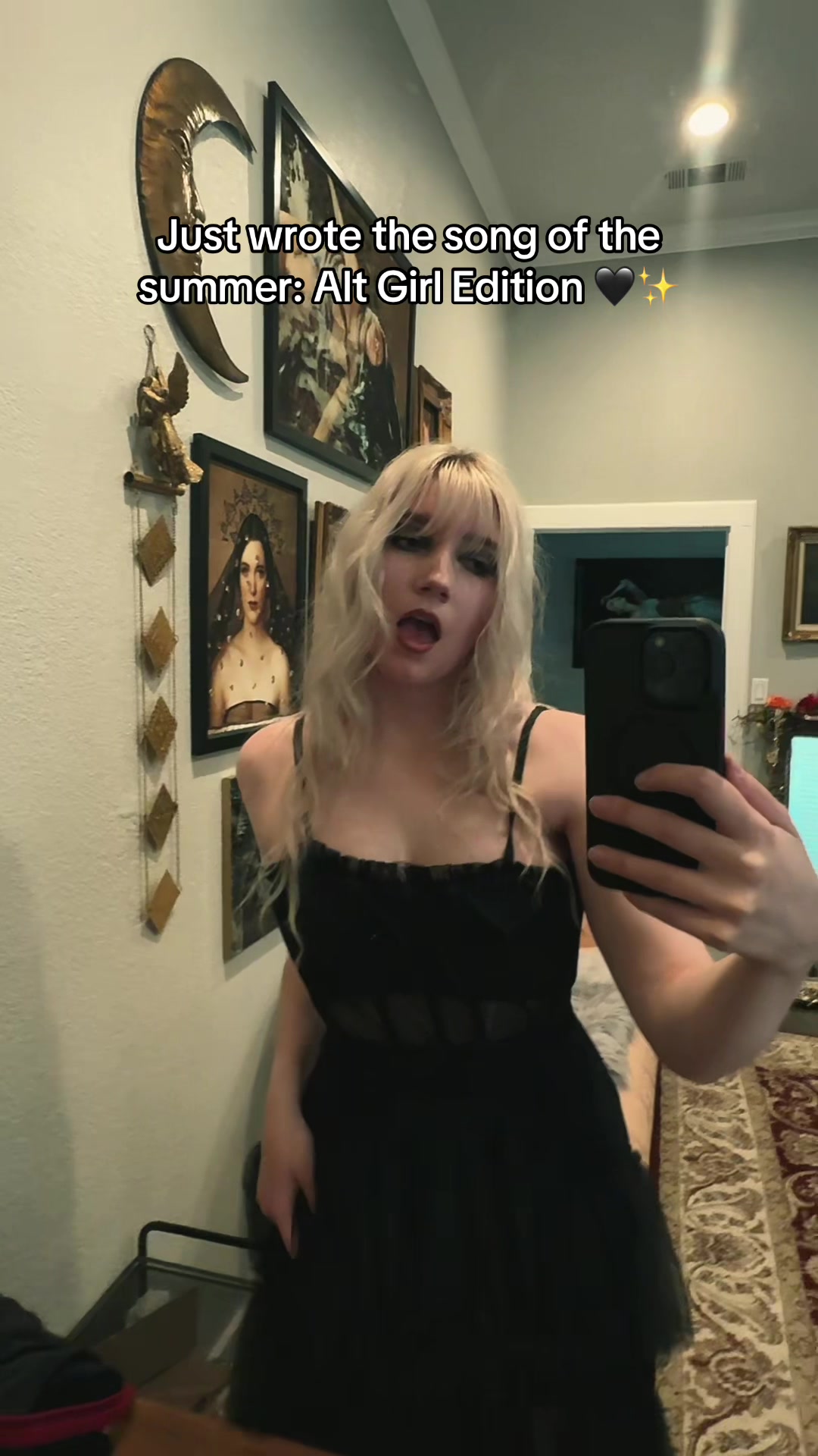 @April Draven