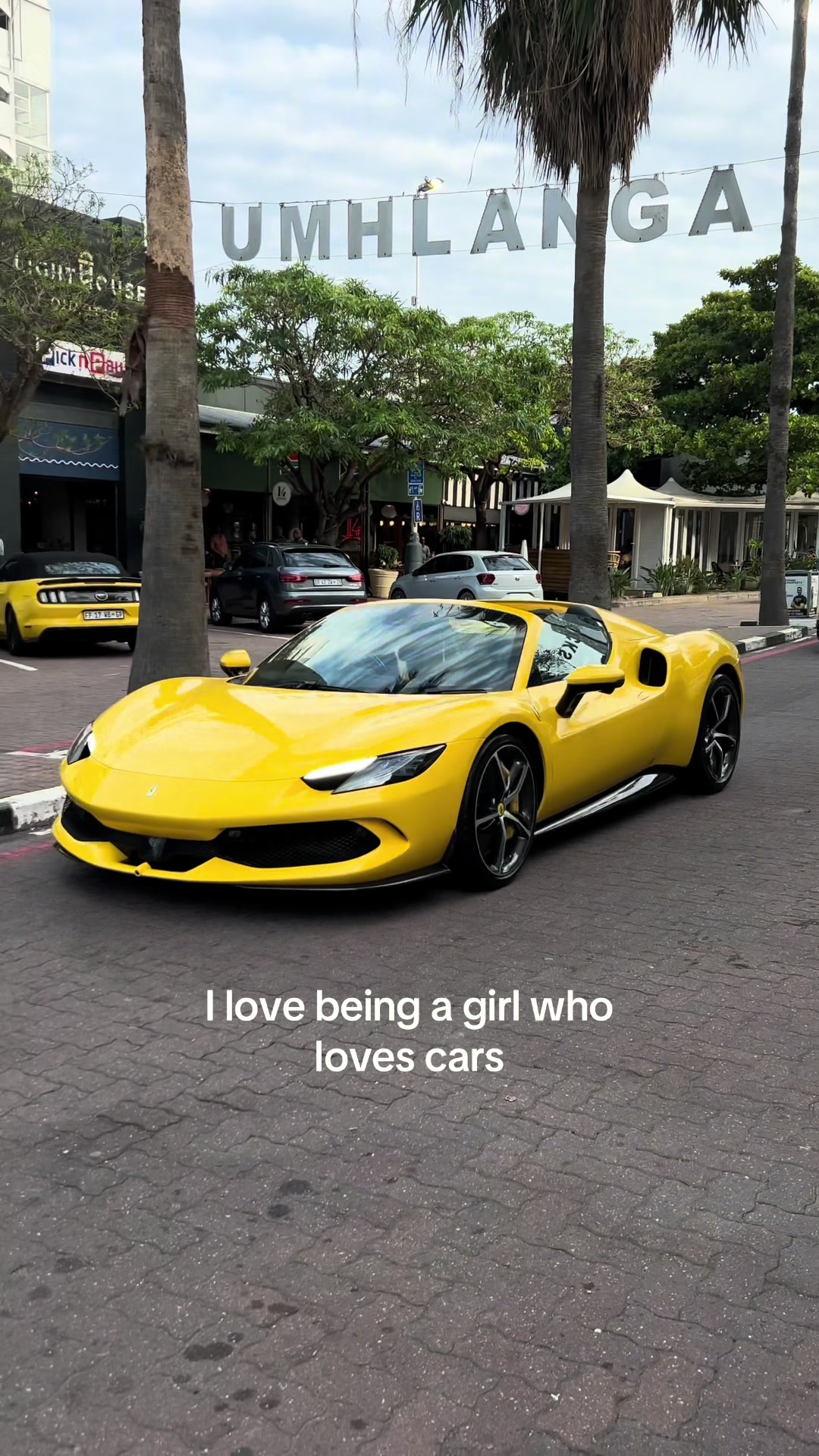 @Chlo&eacute; Simpson