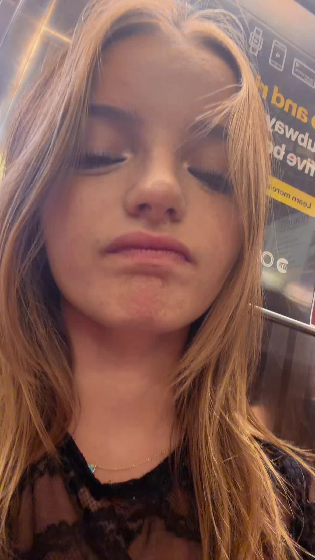 @🤪