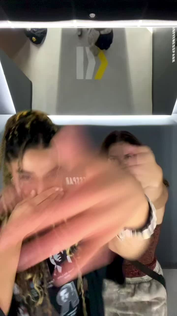 @Mia🦋